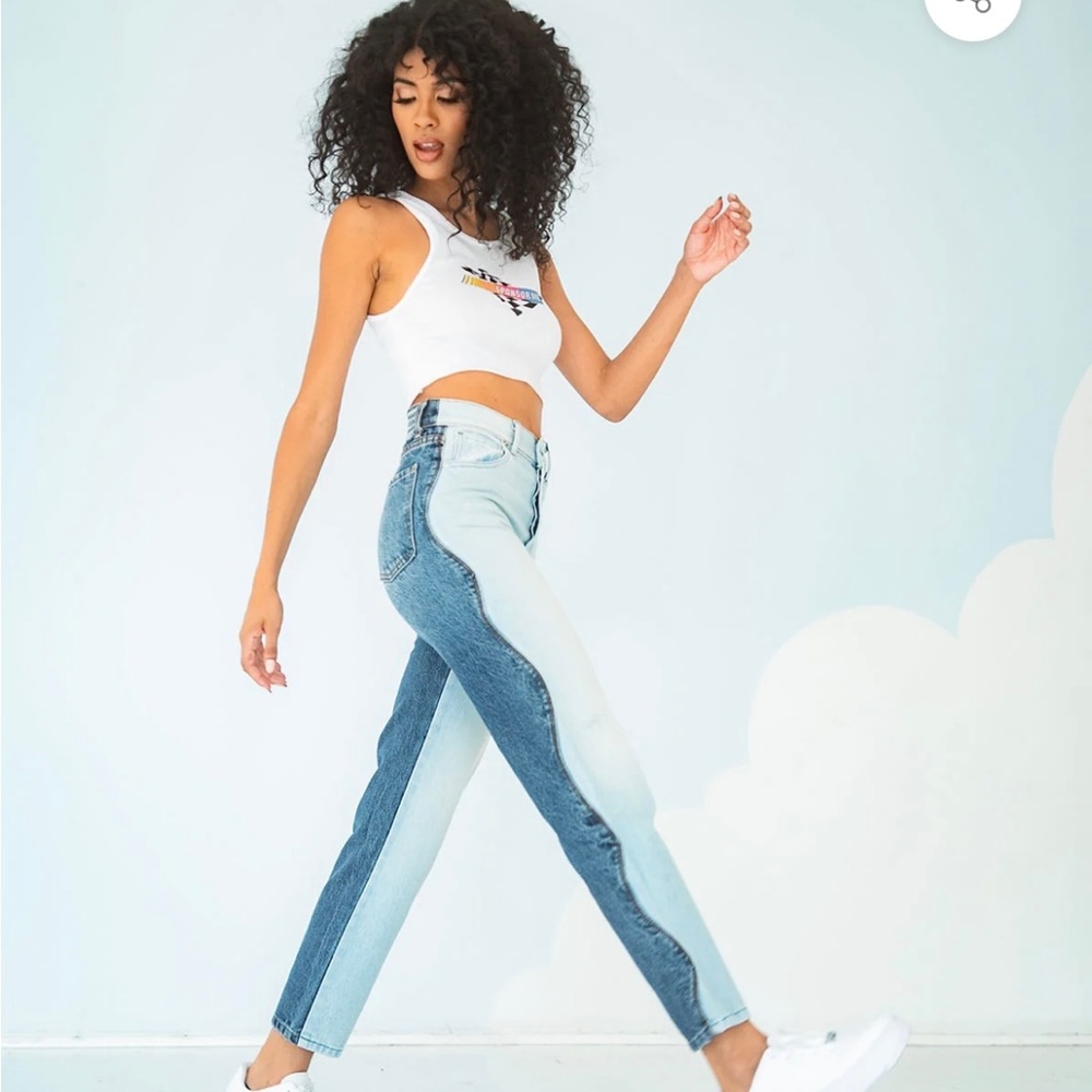 Revice denim Ex-Boyfriend / Mixed Signals Two
Toned straight leg jeans